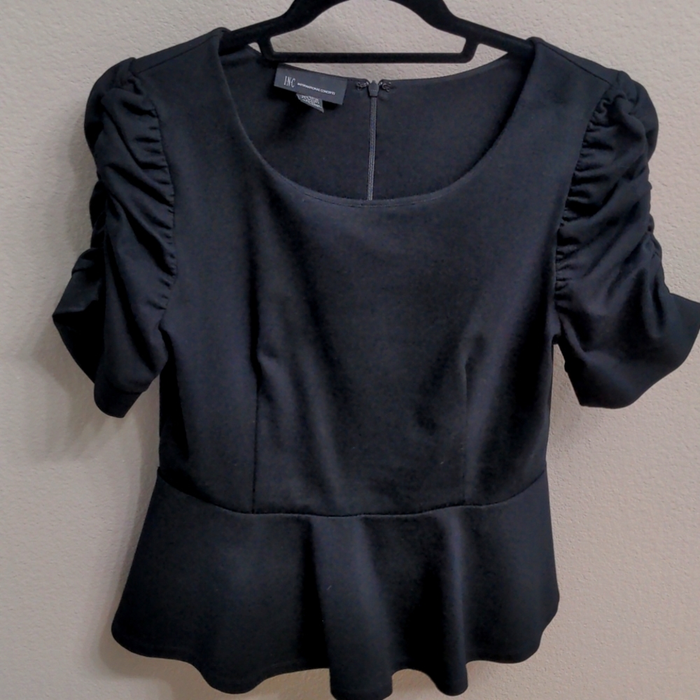 Peplum blouse with Ruched sleeves